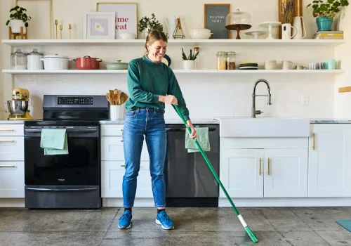 TK-Ways-to-Make-Your-Broom-n-Dust-Pan-a-Million-Times-Better_067